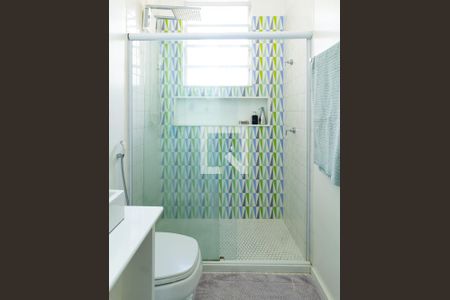 Banheiro social de apartamento à venda com 2 quartos, 52m² em Ipanema, Rio de Janeiro