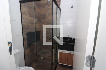 Banheiro da Suíte de apartamento para alugar com 2 quartos, 53m² em Vila Carrão, São Paulo