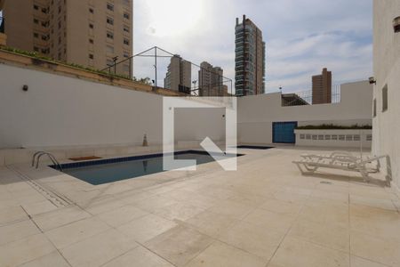Apartamento para alugar com 120m², 3 quartos e 2 vagasÁrea comum - Piscina