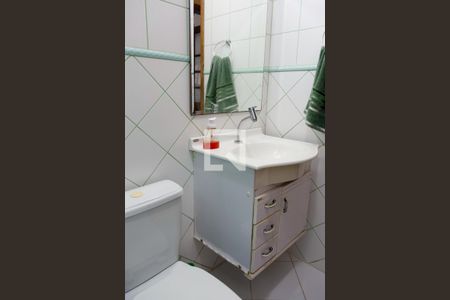 Casa à venda com 195m², 3 quartos e 4 vagasBanheiro 2