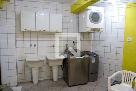 Casa à venda com 195m², 3 quartos e 4 vagasLavanderia