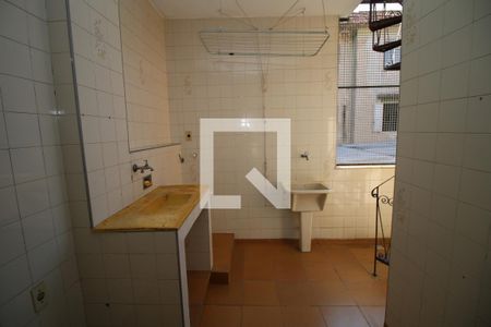 Apartamento à venda com 170m², 2 quartos e sem vagaÁrea de Serviço