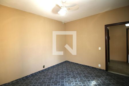 Quarto 2 de apartamento à venda com 2 quartos, 170m² em Olaria, Rio de Janeiro