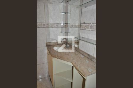 Casa à venda com 96m², 3 quartos e 2 vagasBanheiro 2