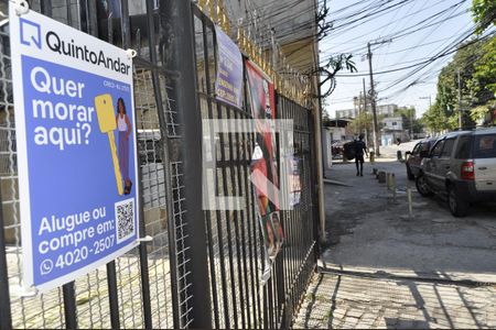 Casa à venda com 96m², 3 quartos e 2 vagasFachada