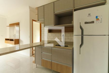 Sala/Cozinha de apartamento para alugar com 1 quarto, 45m² em Vila Gomes Cardim, São Paulo