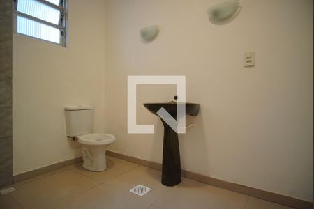 Apartamento para alugar com 69m², 2 quartos e sem vagaBanheiro Corredor
