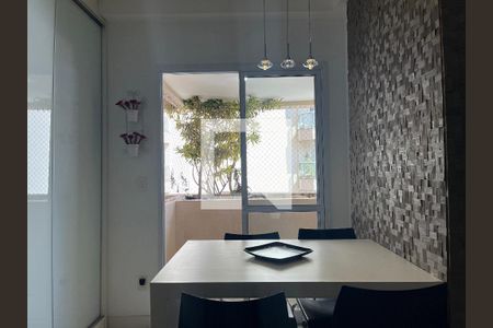 Sala de apartamento à venda com 3 quartos, 61m² em Vila Pompéia, São Paulo