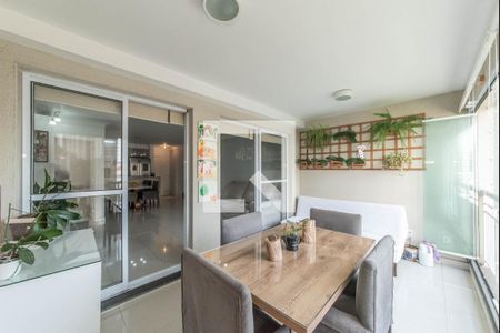 Apartamento à venda com 90m², 2 quartos e 2 vagas Apartamento à venda com 90m², 2 quartos e 2 vagasVaranda Sala