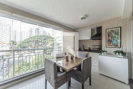 Apartamento à venda com 90m², 2 quartos e 2 vagas Apartamento à venda com 90m², 2 quartos e 2 vagasVaranda Sala