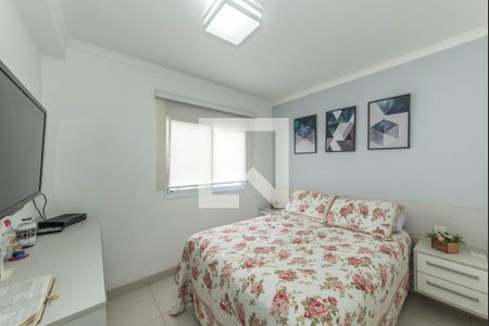 Apartamento à venda com 90m², 2 quartos e 2 vagas Apartamento à venda com 90m², 2 quartos e 2 vagasSuíte
