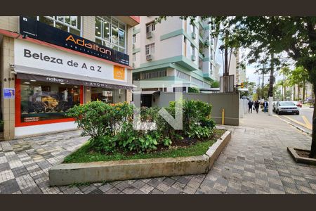 Apartamento para alugar com 120m², 3 quartos e 1 vagaVista da Rua