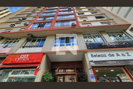 Apartamento para alugar com 120m², 3 quartos e 1 vagaFachada