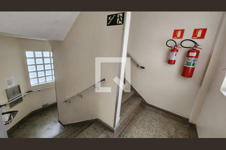 Apartamento para alugar com 120m², 3 quartos e 1 vagaEscada