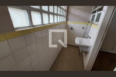 Apartamento para alugar com 120m², 3 quartos e 1 vagaÁrea de Serviço