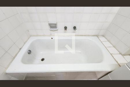 Apartamento para alugar com 120m², 3 quartos e 1 vagaDetalhe do banheiro