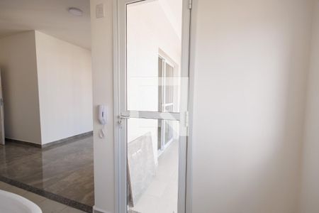 Apartamento para alugar com 69m², 2 quartos e 2 vagas Apartamento para alugar com 69m², 2 quartos e 2 vagasCozinha e Área de Serviço