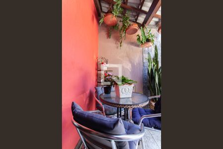 Casa à venda com 350m², 3 quartos e 2 vagasVaranda Sala 1