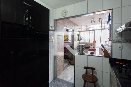 Casa à venda com 350m², 3 quartos e 2 vagasCozinha