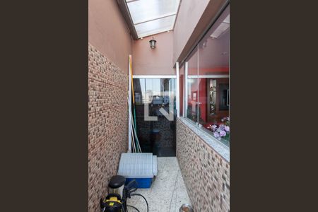 Casa à venda com 350m², 3 quartos e 2 vagasCorredor