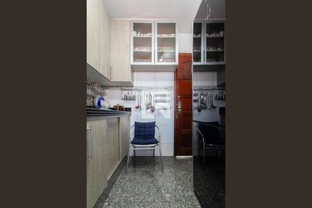 Casa à venda com 350m², 3 quartos e 2 vagasCozinha