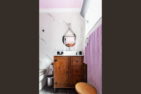 Casa à venda com 350m², 3 quartos e 2 vagasBanheiro da Suíte