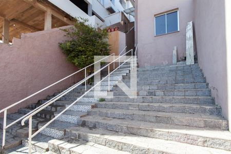 Casa à venda com 350m², 3 quartos e 2 vagasQuintal