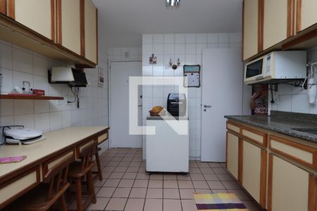 Apartamento à venda com 368m², 3 quartos e 3 vagasCozinha