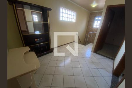 Casa para alugar com 165m², 3 quartos e 2 vagas Casa para alugar com 165m², 3 quartos e 2 vagasAcesso as quartos
