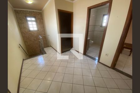 Casa para alugar com 165m², 3 quartos e 2 vagas Casa para alugar com 165m², 3 quartos e 2 vagasAcesso aos quartos