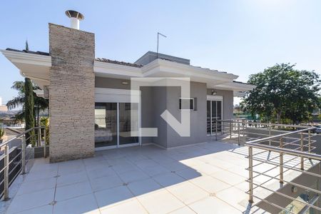 Casa de condomínio à venda com 570m², 4 quartos e 6 vagasVaranda da suíte americana