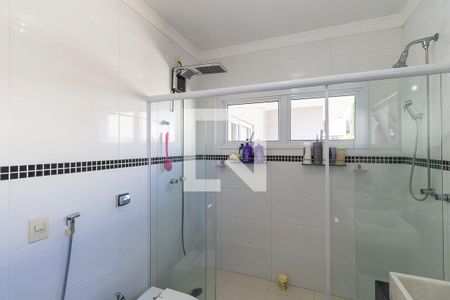 Casa de condomínio à venda com 570m², 4 quartos e 6 vagasBanheiro da suíte 1