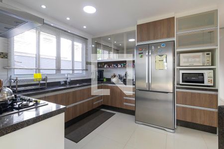 Casa de condomínio à venda com 570m², 4 quartos e 6 vagasCozinha