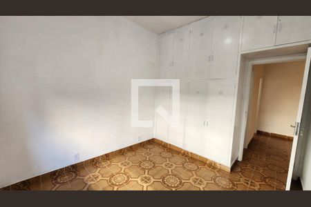 Apartamento para alugar com 77m², 2 quartos e sem vaga Apartamento para alugar com 77m², 2 quartos e sem vagaQuarto 2 - Armários