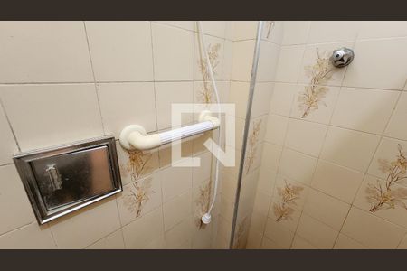 Apartamento para alugar com 77m², 2 quartos e sem vaga Apartamento para alugar com 77m², 2 quartos e sem vagaDetalhe do banheiro