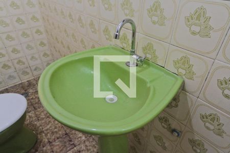 Banheiro de casa para alugar com 1 quarto, 32m² em Jardim Maristela, São Paulo