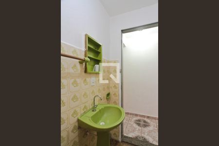 Banheiro de casa para alugar com 1 quarto, 32m² em Jardim Maristela, São Paulo