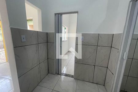 Cozinha de casa para alugar com 1 quarto, 35m² em Vila São Luís, Duque de Caxias