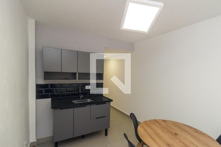 Cozinha de kitnet/studio para alugar com 1 quarto, 40m² em Sé, São Paulo