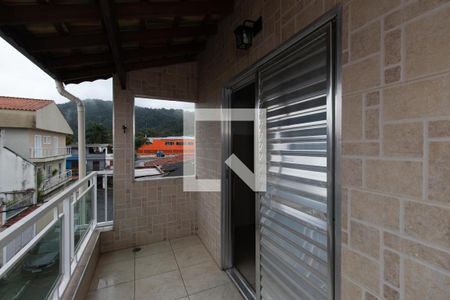 Casa à venda com 156m², 2 quartos e 2 vagas Casa à venda com 156m², 2 quartos e 2 vagasSacada da Sala