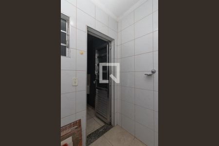 Casa à venda com 156m², 2 quartos e 2 vagas Casa à venda com 156m², 2 quartos e 2 vagasBanheiro 2