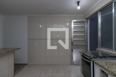Cozinha 2 de casa à venda com 2 quartos, 156m² em Parque Casa de Pedra, São Paulo