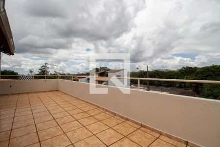 Casa para alugar com 210m², 4 quartos e 3 vagasSacada