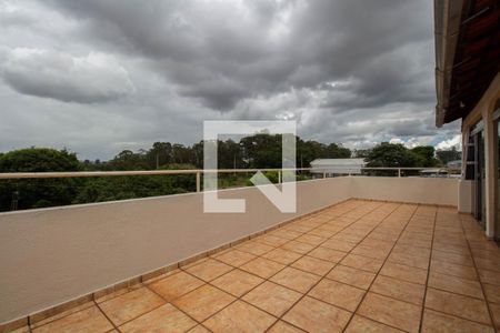 Casa para alugar com 210m², 4 quartos e 3 vagasSacada