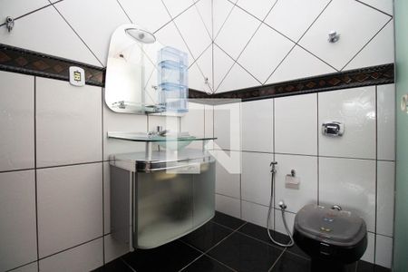 Casa para alugar com 210m², 4 quartos e 3 vagasBanheiro da Suíte Master