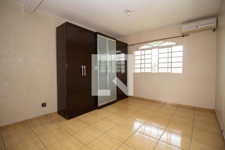 Casa para alugar com 210m², 4 quartos e 3 vagasSuíte Master