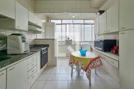 Apartamento para alugar com 163m², 4 quartos e sem vagaCozinha