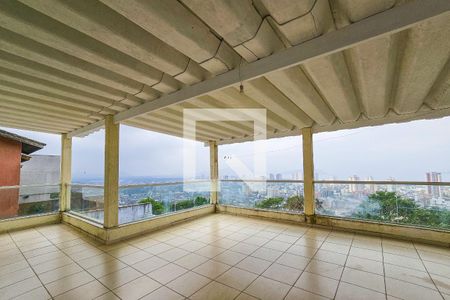 Casa de condomínio para alugar com 300m², 5 quartos e 6 vagasVaranda 