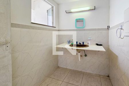 Casa de condomínio para alugar com 300m², 5 quartos e 6 vagasBanheiro da Suíte 4