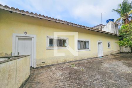 Casa de condomínio para alugar com 300m², 5 quartos e 6 vagasQuintal